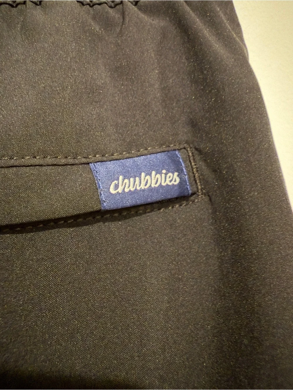 Chubbies Size Small Black The Capes 5.5 Inch Inseam Pineapple Patch Swim Trunks